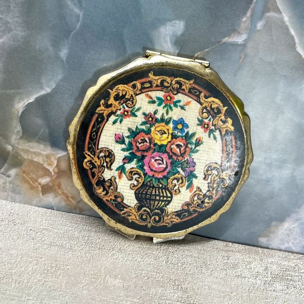 VTG Made in Japan Pill Box “Pill Bar” Multi Compartment Gold Tone Floral Bouquet